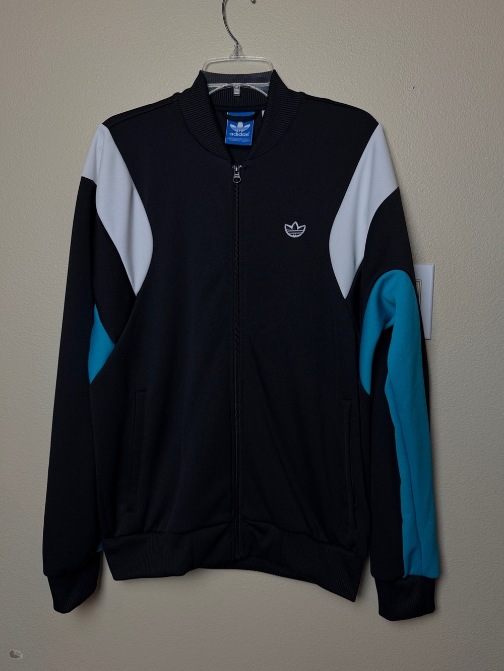 adidas logo detail jackets - Men’s size L VINTAGE